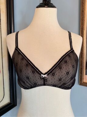 Vintage Y2K Betsey Johnson Intimates Black Lace Wireless Bralette Sz L